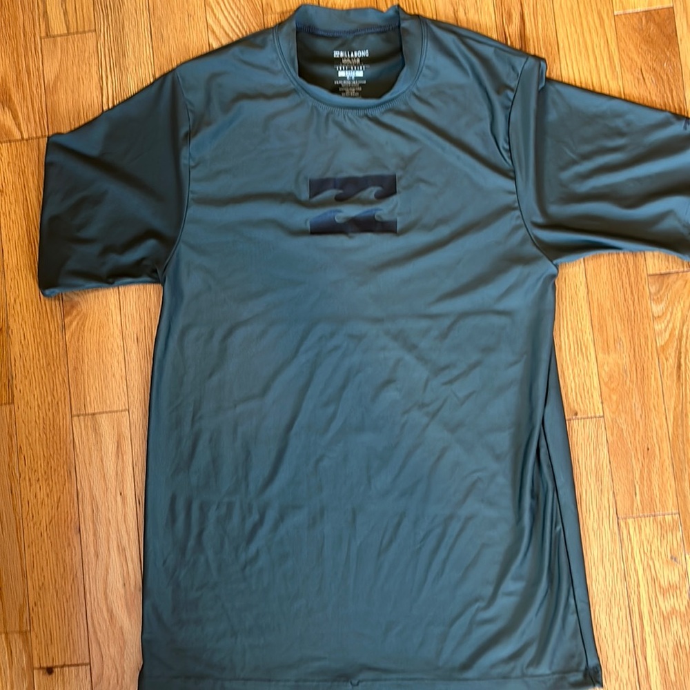 Men's Billabong rash guard